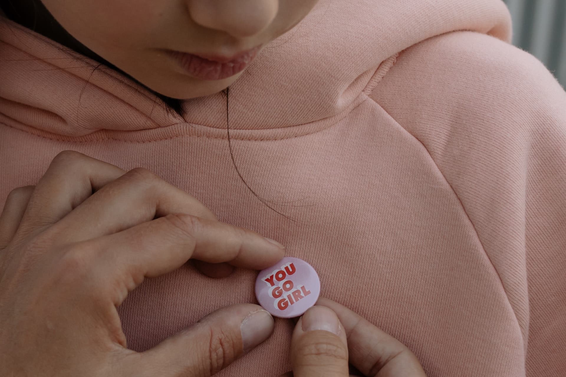 Custom Lapel Pins for Schools: Promoting School Spirit, Accomplishments, and Unity